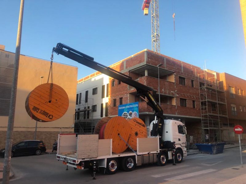 camion grua autocargante